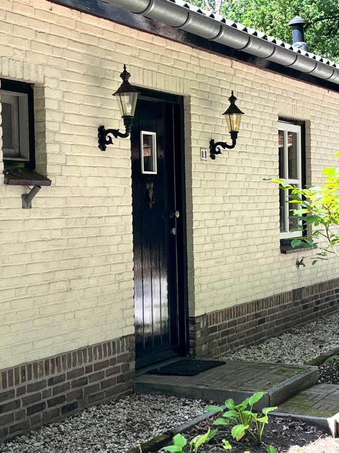Guesthouse Oeyenbos Knegsel Экстерьер фото